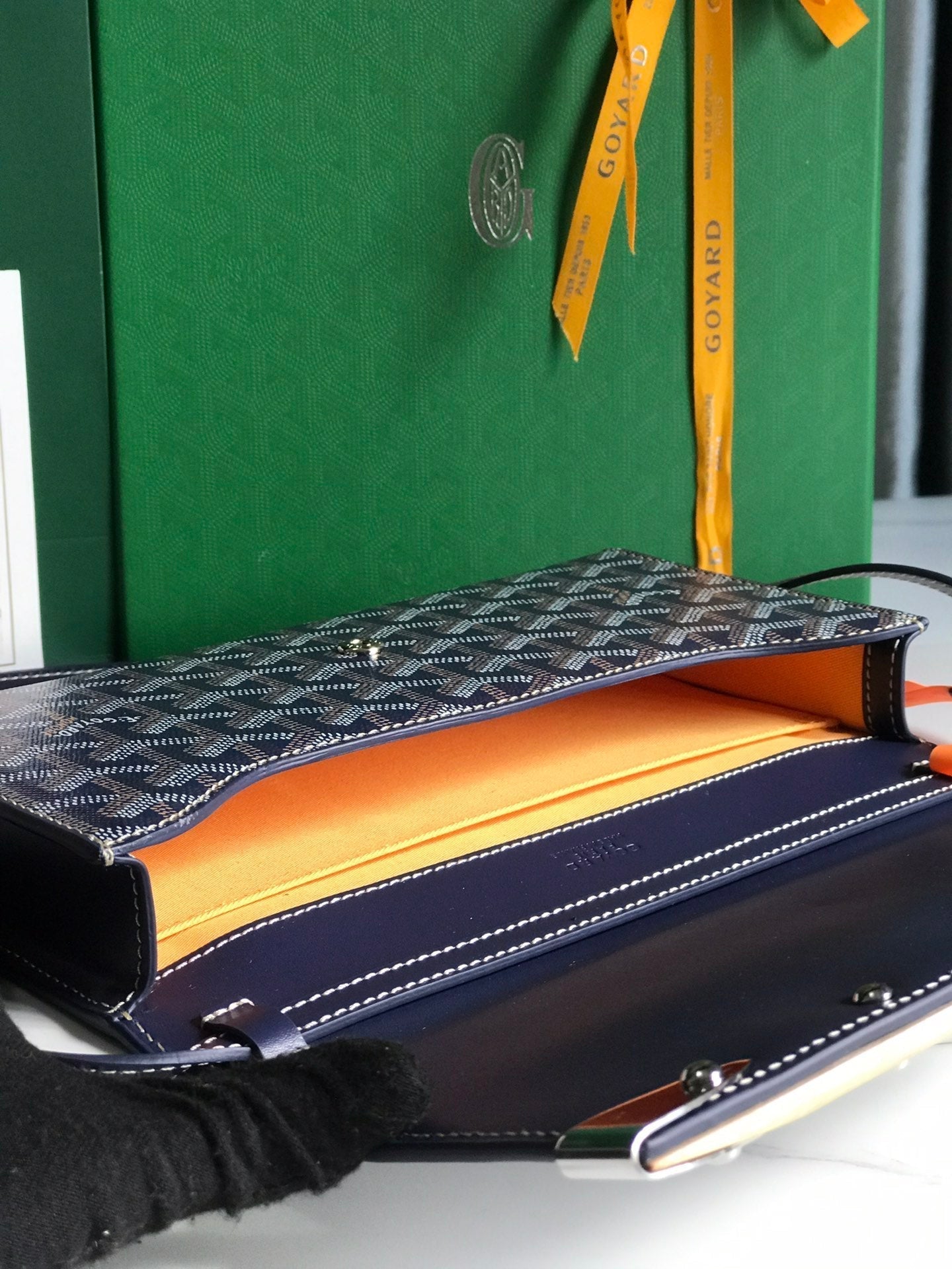 MONTE-CARLO PM CLUTCH 25 IN NAVY BLUE GOYARDINE CANVAS