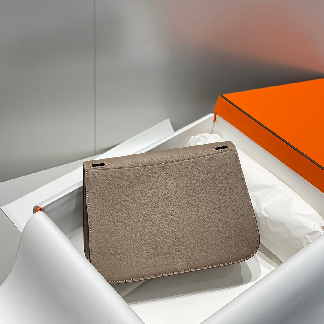 HALZAN 25 HANDLE BAG IN COFFEE BROWN GRAINED CALFSKIN