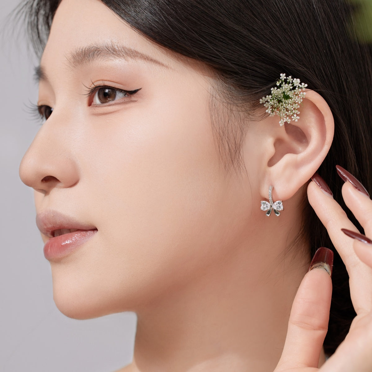 [Aurora]Exquisite Earrings With Heart-Shaped Bow Design