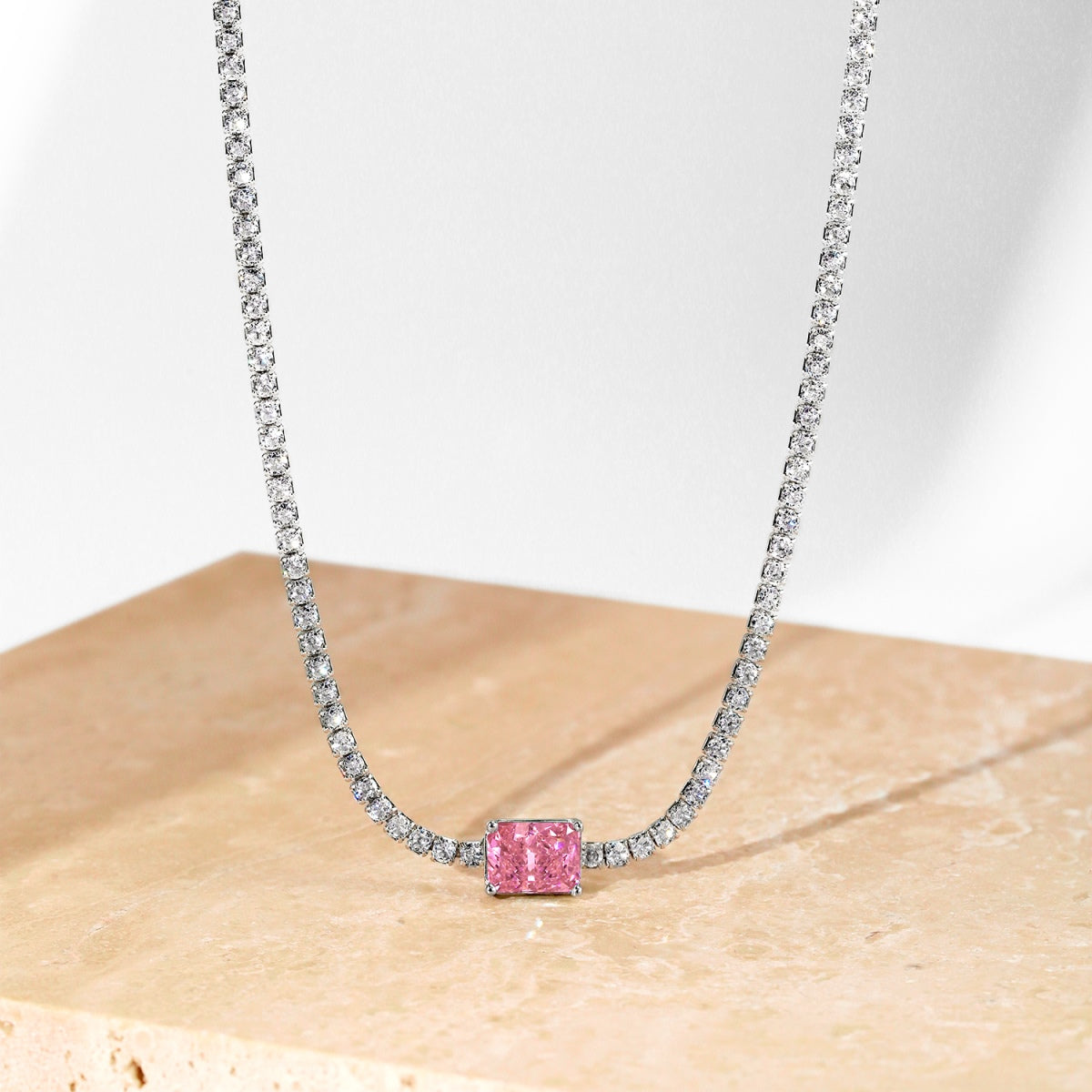 [Aurora]2.0 carat Ornate Emerald Cut Necklace
