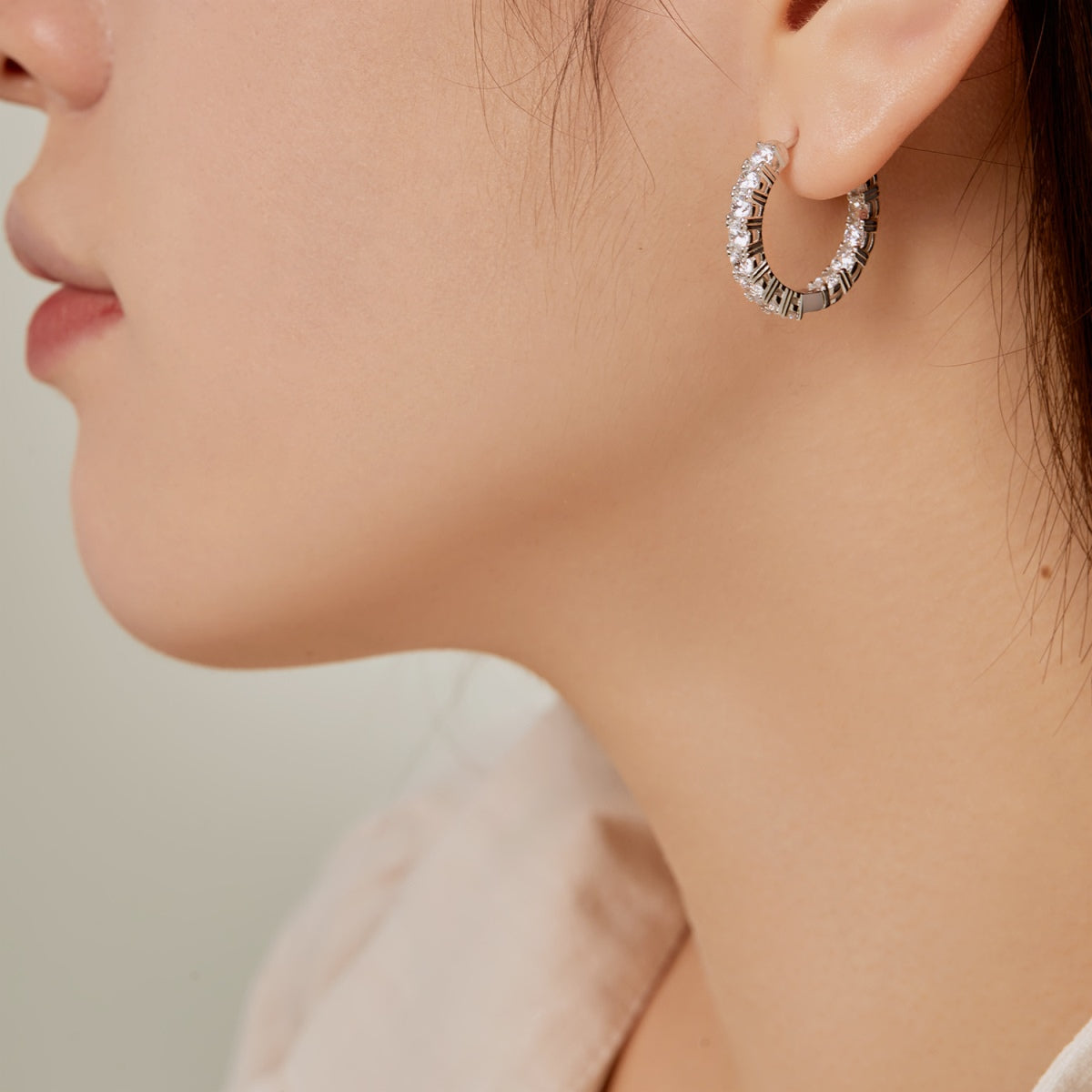 [AURORA]個性的なラウンドカットのデイリーピアス