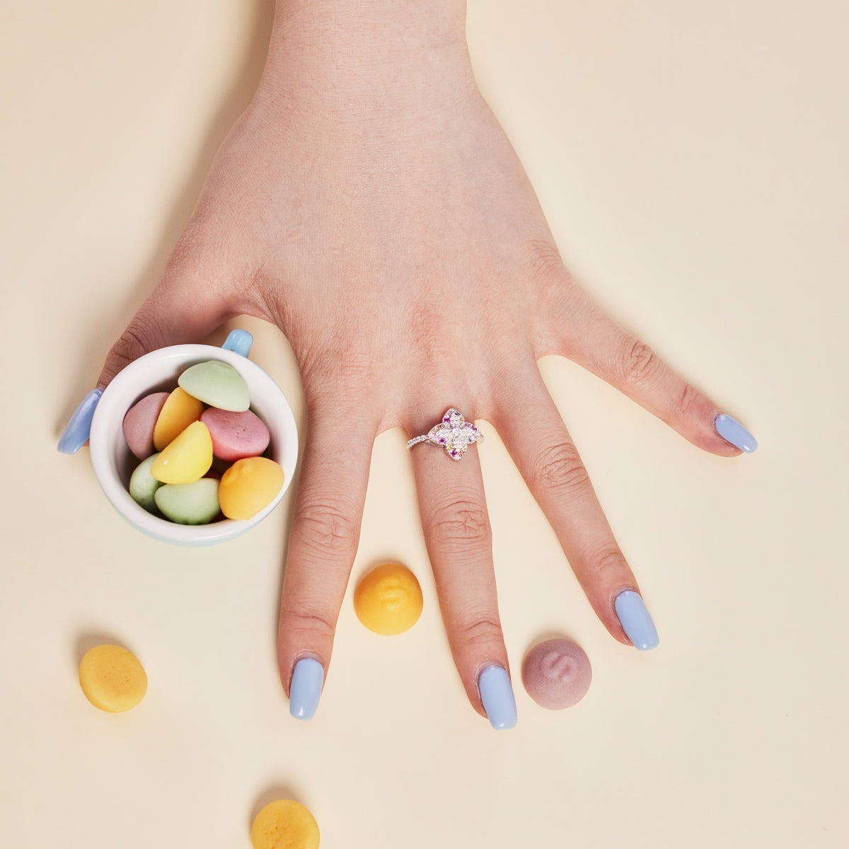 [Aurora]Luxurious Colorful Flower Shape Banquet Ring