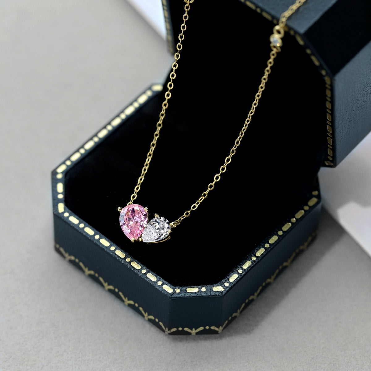 [Aurora]Unique Heart Shape Necklace