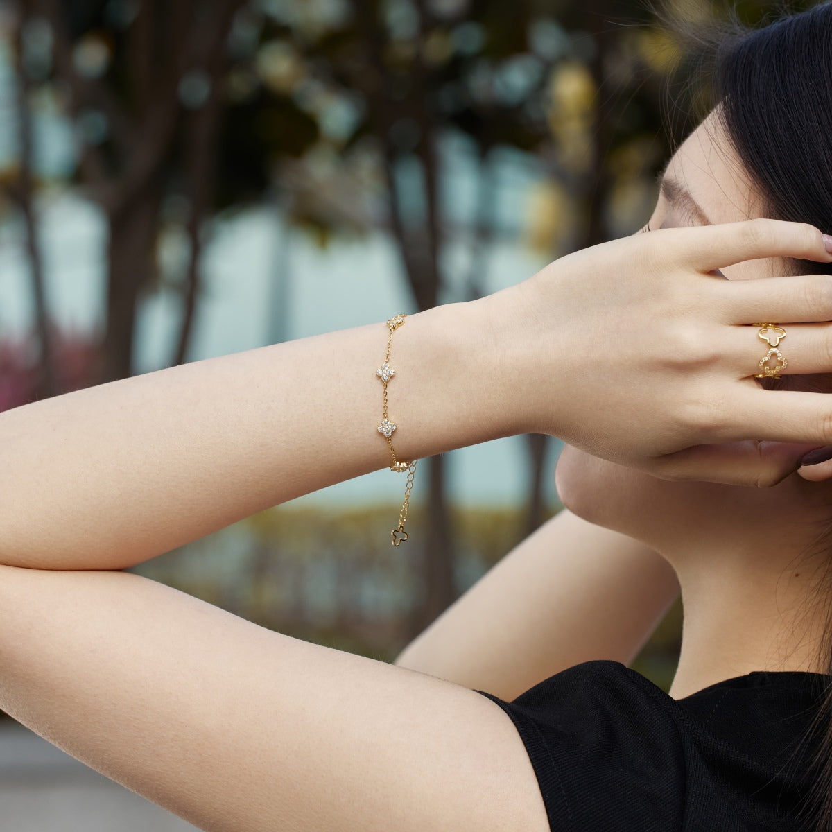 [Aurora]Four-Leaf Clover Hollow Butterfly Bracelet