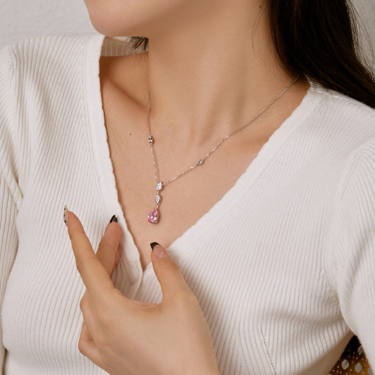 [Aurora]Dazzling Pear Cut Necklace