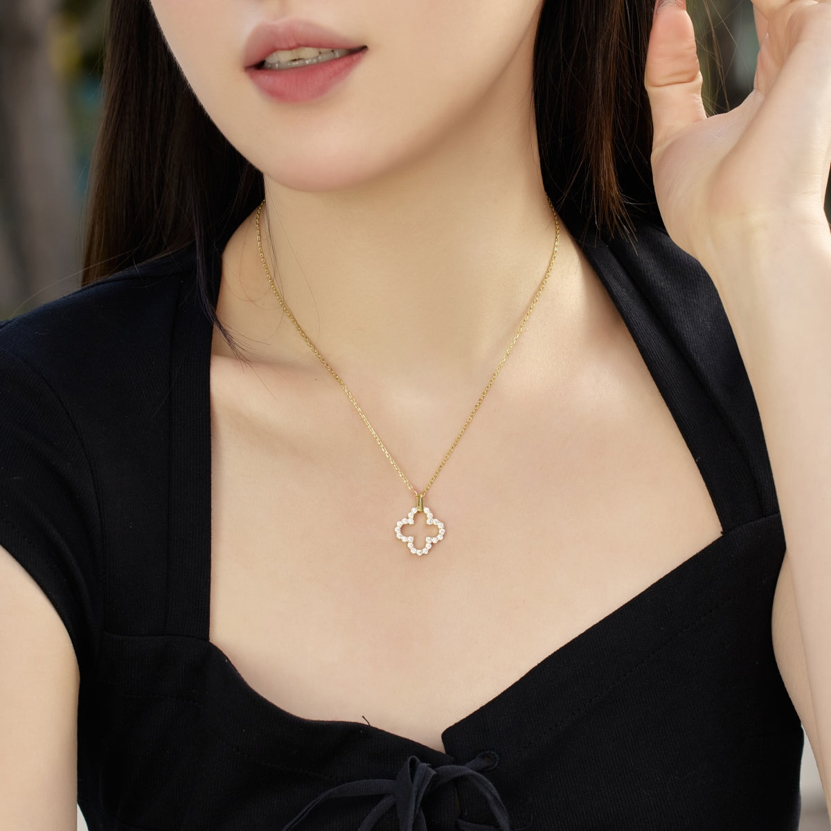 [Aurora]Four-Leaf Clover Hollow Design Exquisite Necklace
