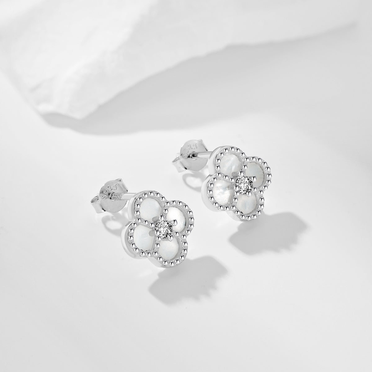 [Aurora]Four-Leaf Clover Flower Shape Exquisite Earrings