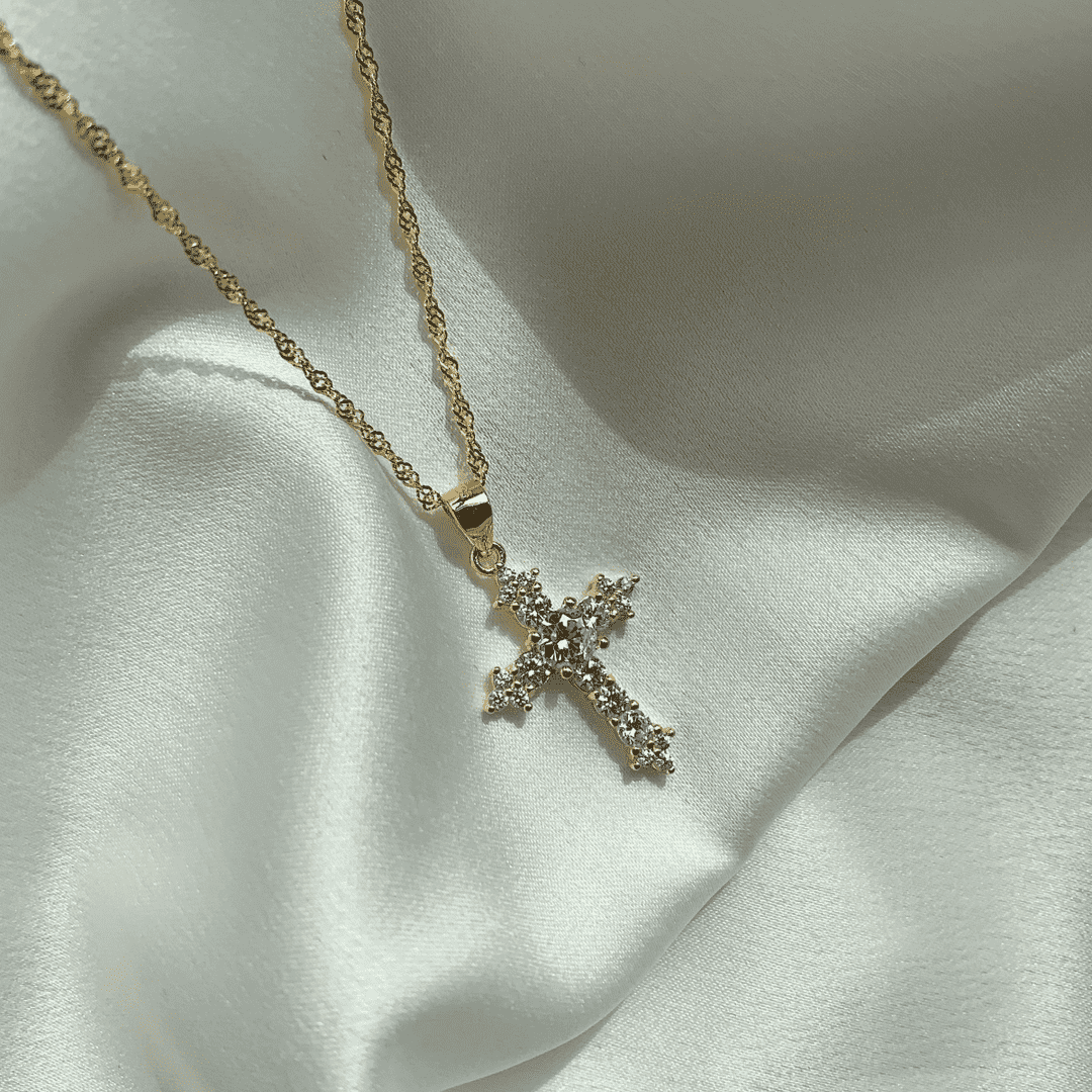 [Aurora]Delicate Cross Shape Necklace