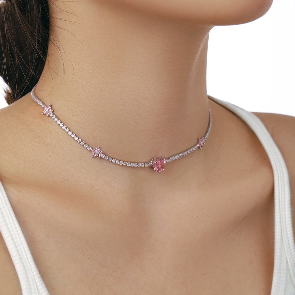 [Aurora]Dazzling Pink Heart Flower Necklace