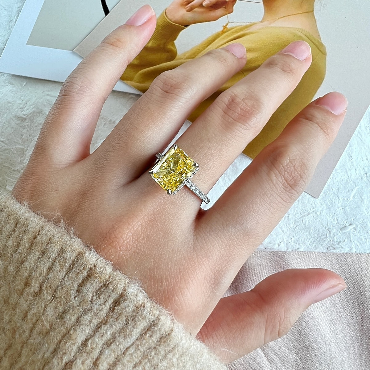 [Aurora]4.0 Carat Luxurious Engagement Ring
