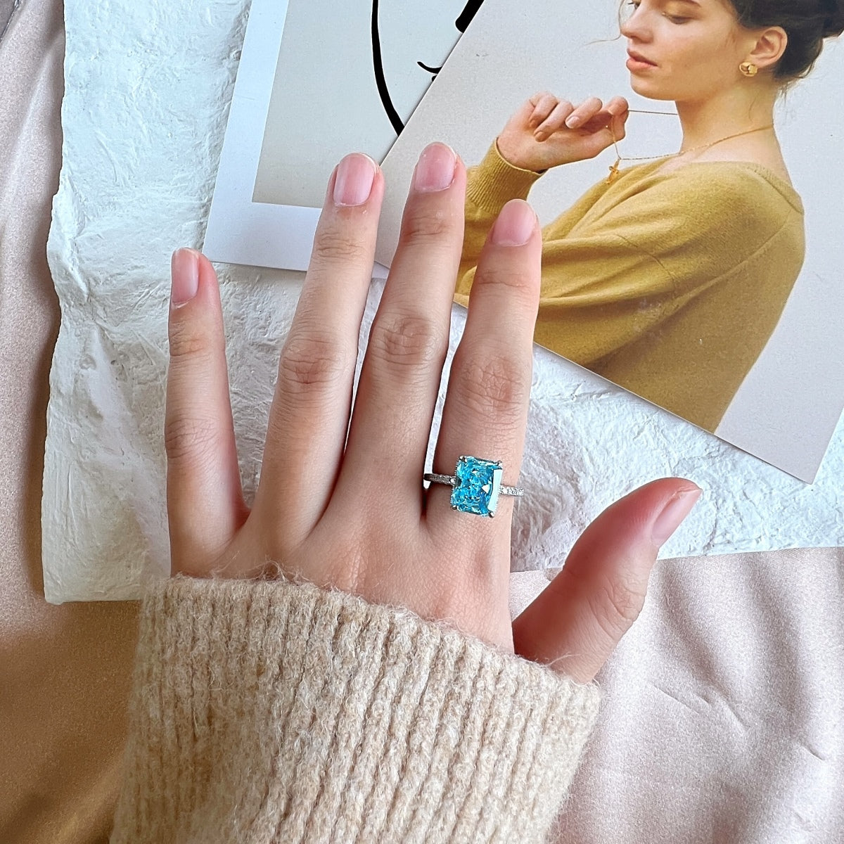 [Aurora]4.0 Carat Luxurious Engagement Ring