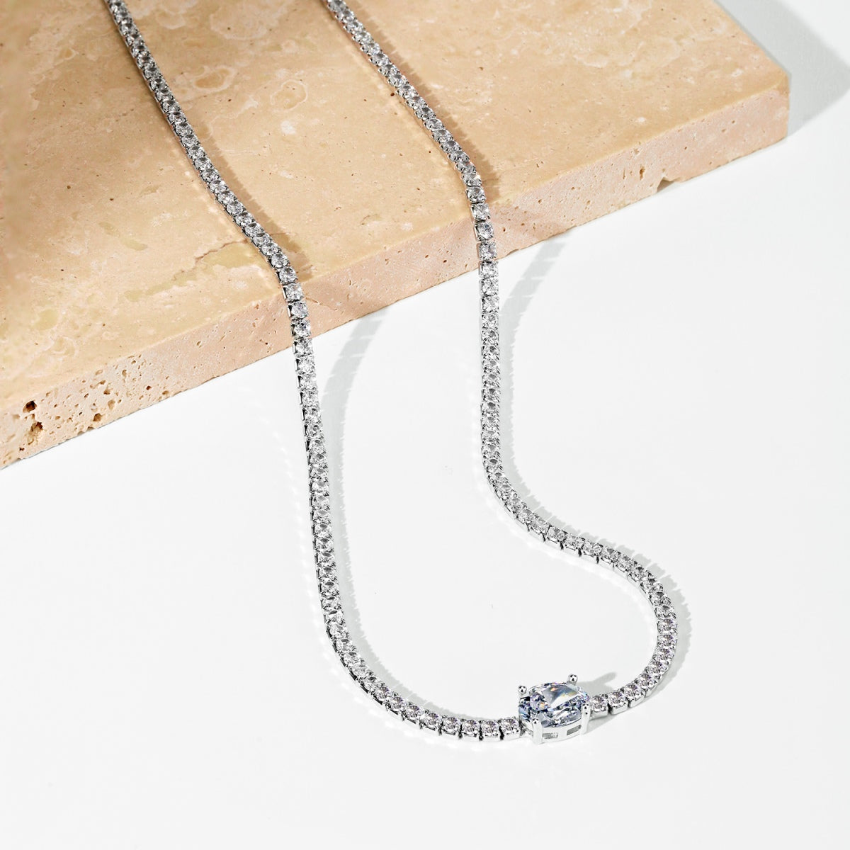 [Aurora]1.0 Carat Shining Oval Cut Necklace