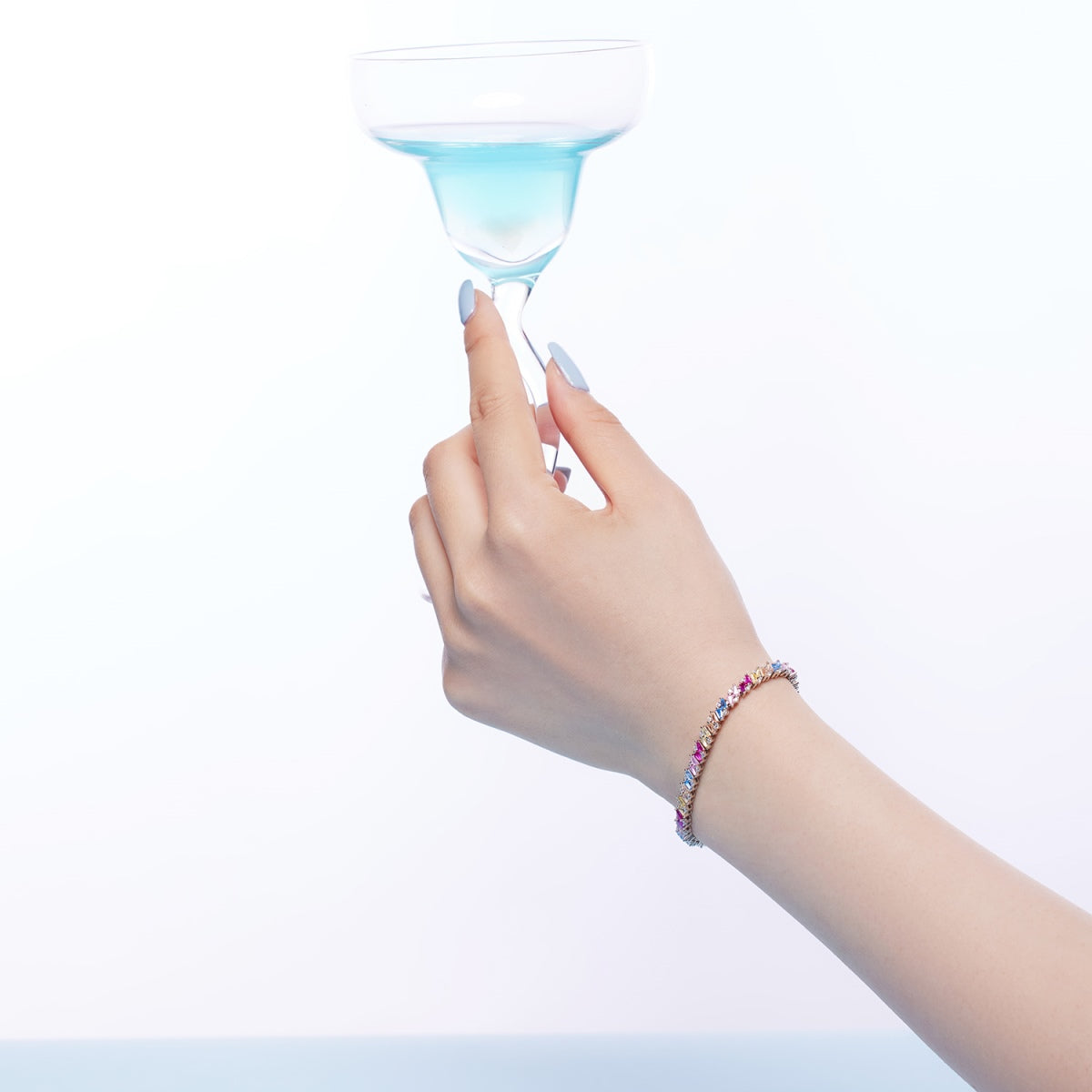 [AURORA]Ornate Sparkling Multi Cut Party Bracelet