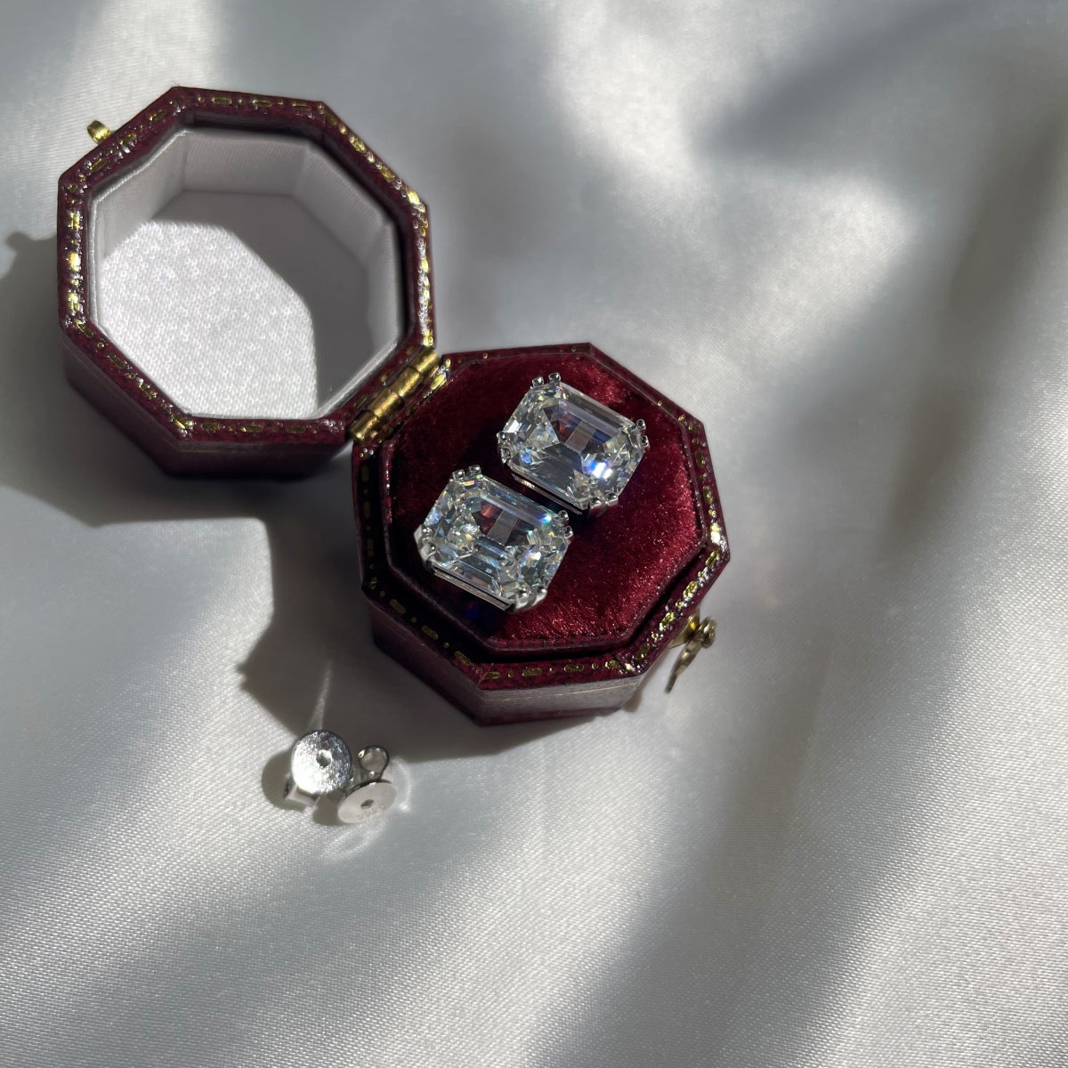 [Aurora]Dazzling Square Shape Earrings