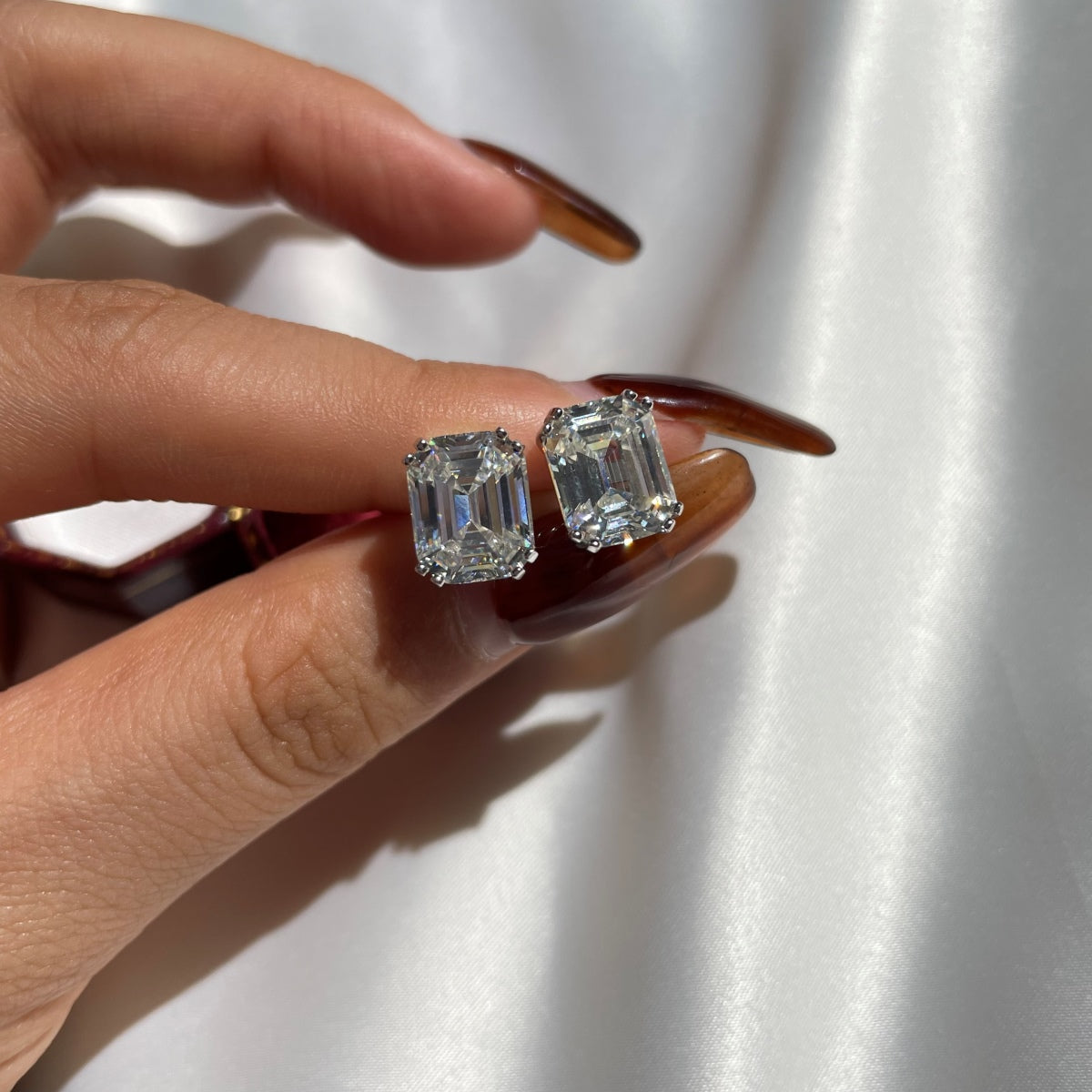 [Aurora]Dazzling Square Shape Earrings