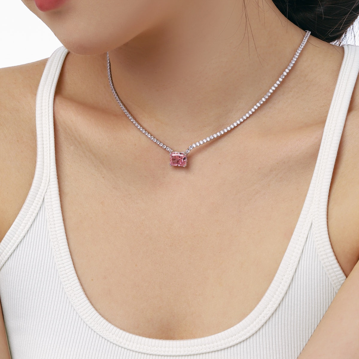 [Aurora]4.0 Carat Elegant Radiant Cut Necklace