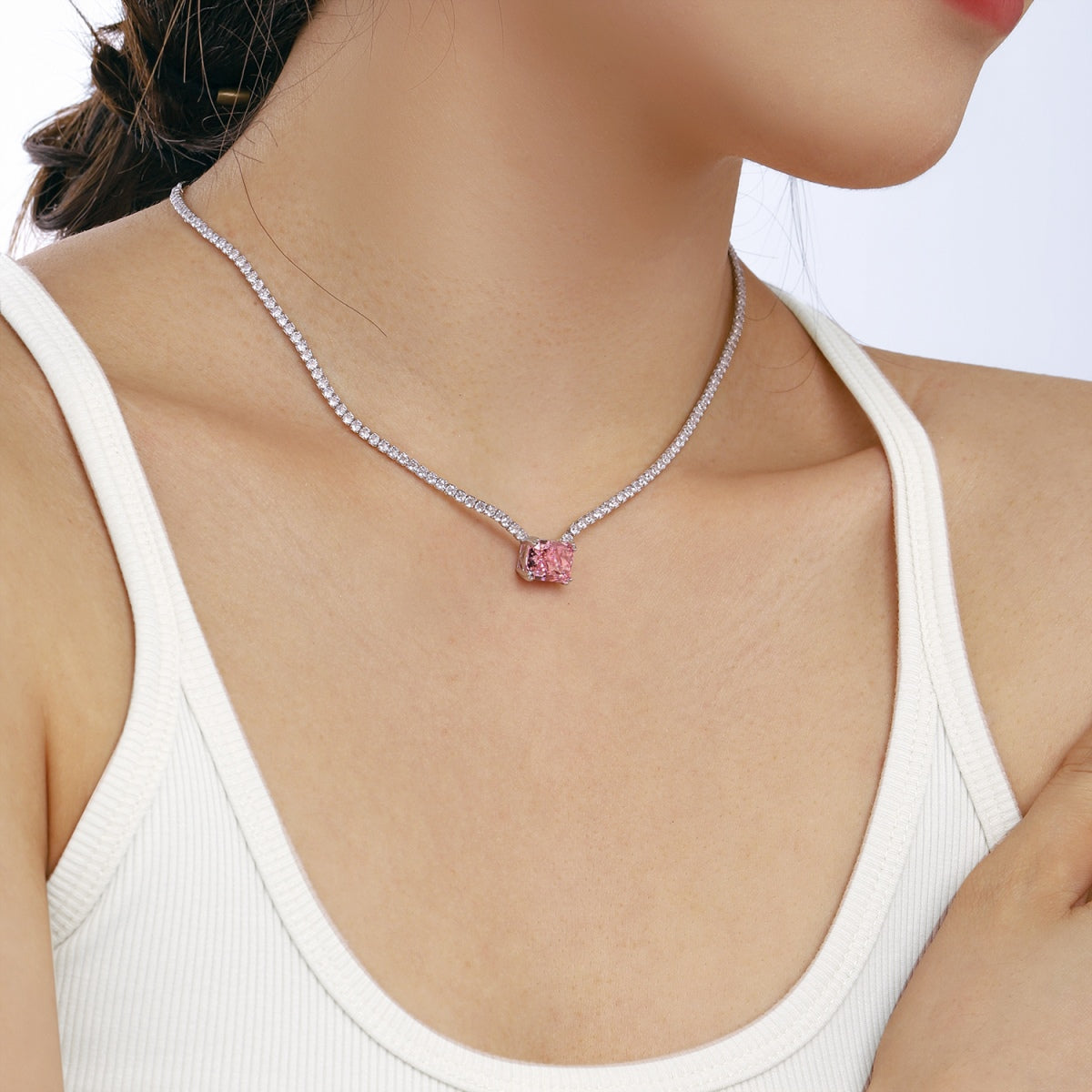 [Aurora]4.0 Carat Elegant Radiant Cut Necklace