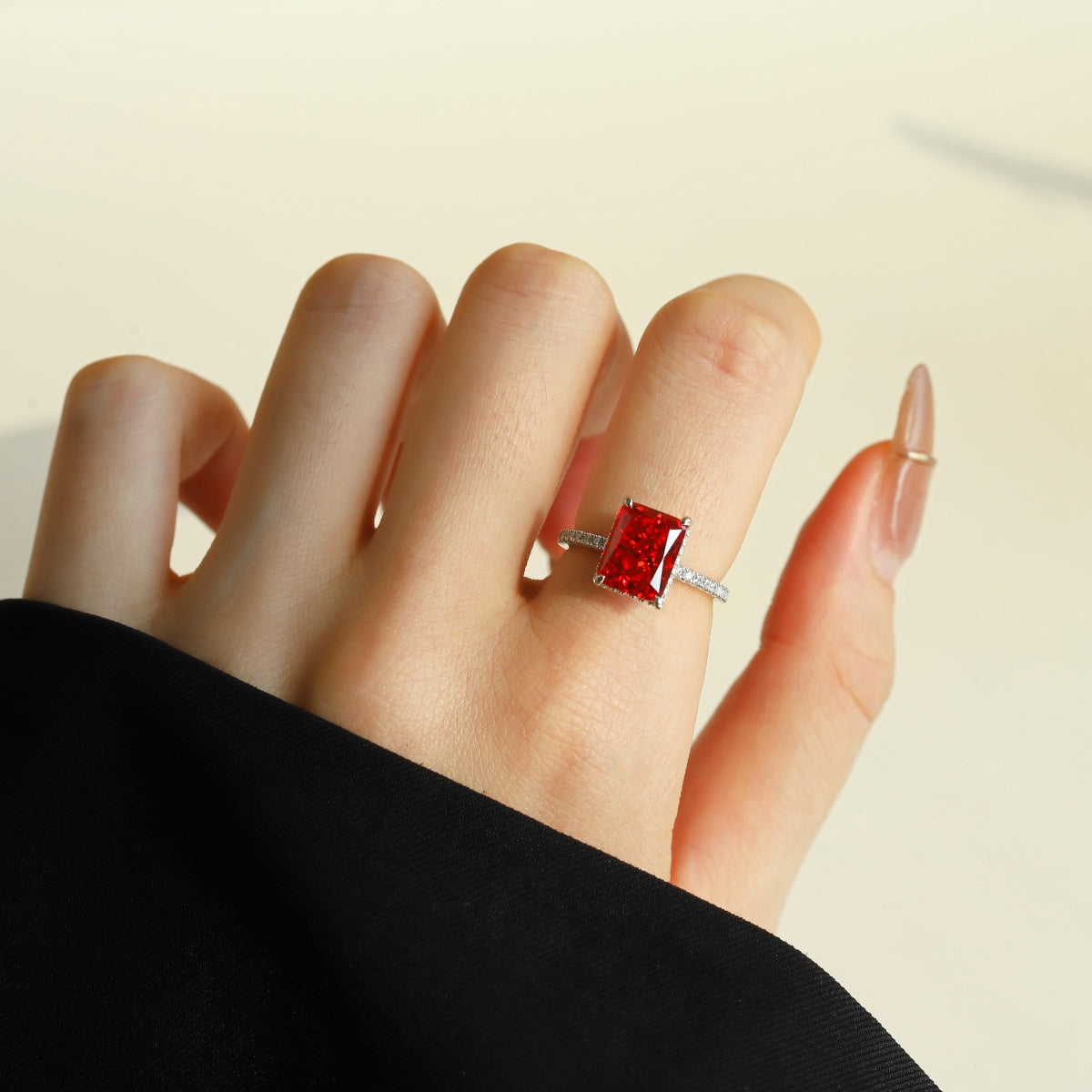 [Aurora]4.0 Carat Luxurious Engagement Ring