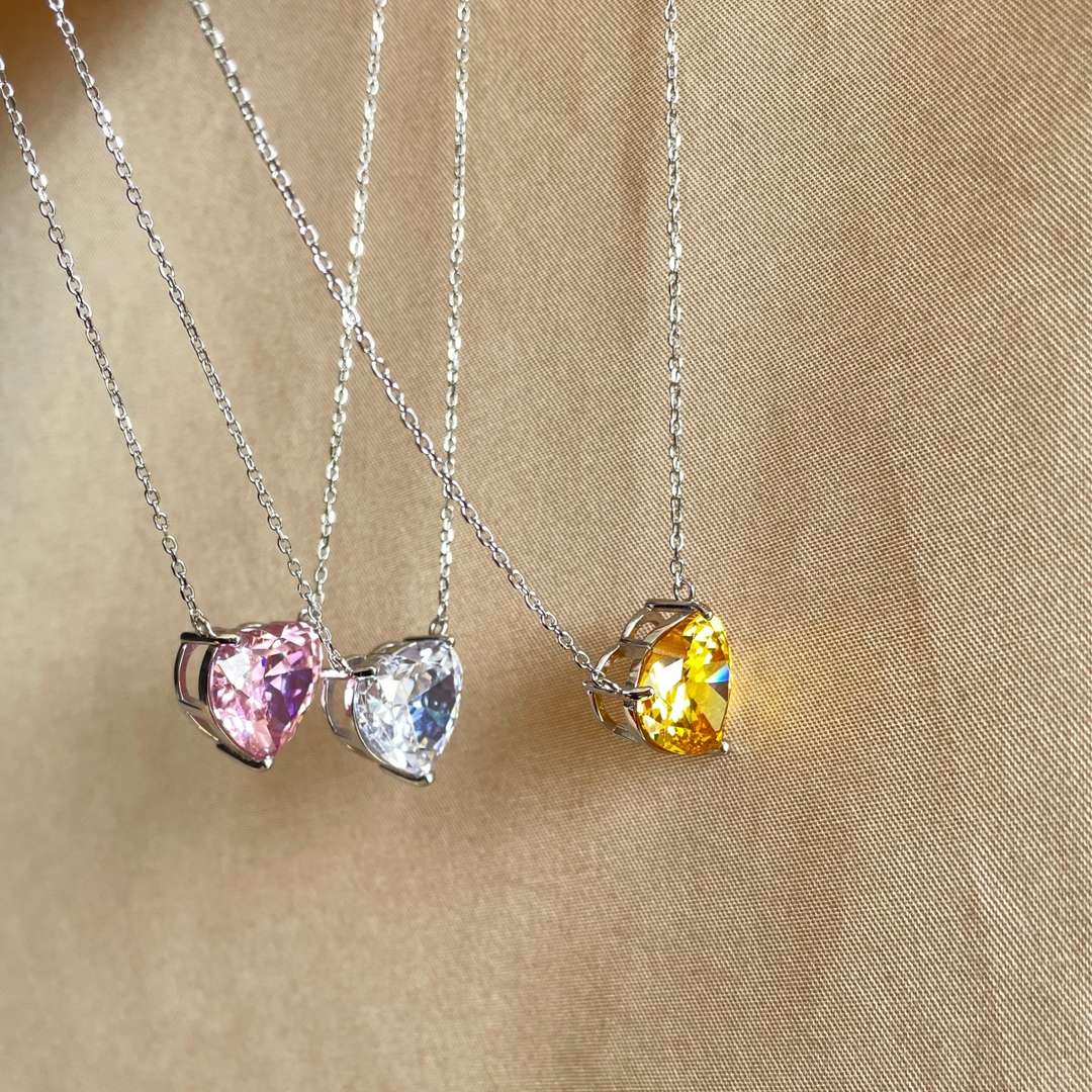 [Aurora]6.0 carat Radiant Heart Shape Necklace