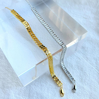 [AURORA]Exquisites Smaragdschliff-Tagesarmband