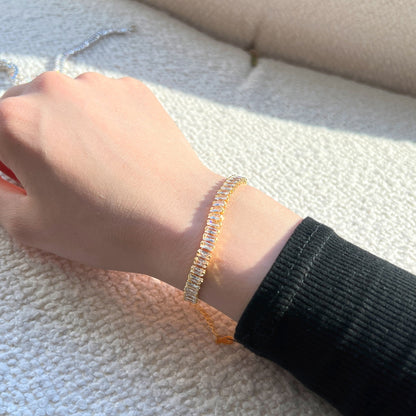 [AURORA]Exquisites Smaragdschliff-Tagesarmband