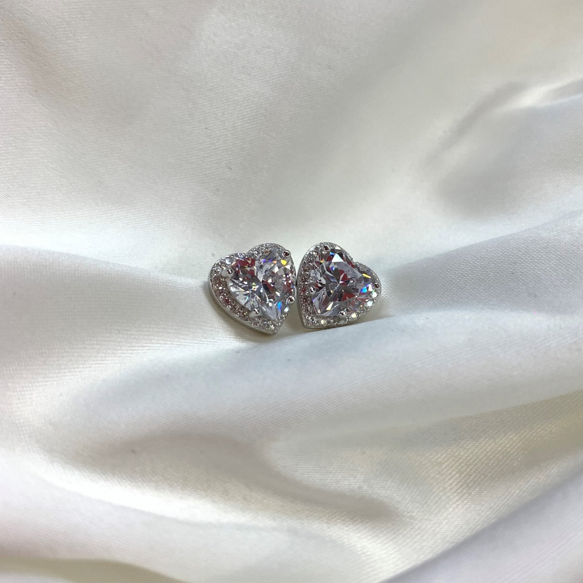 [Aurora]Sparkling Heart Shape Lover Earrings