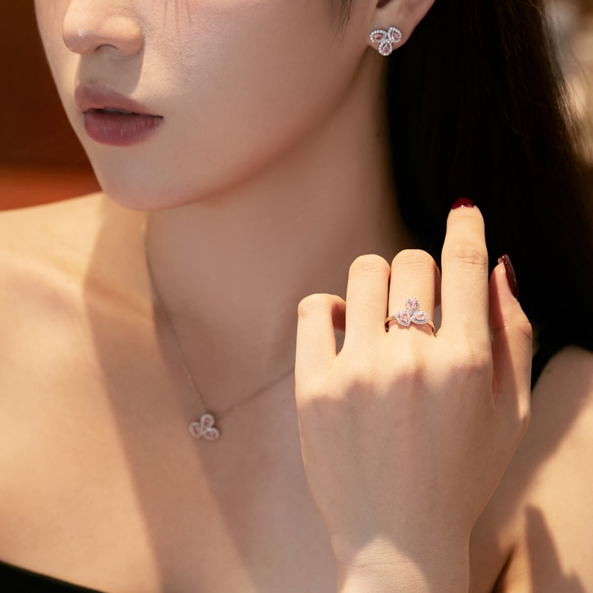 [Aurora]Ornate Flower Shape Pear Cut Lover Earrings
