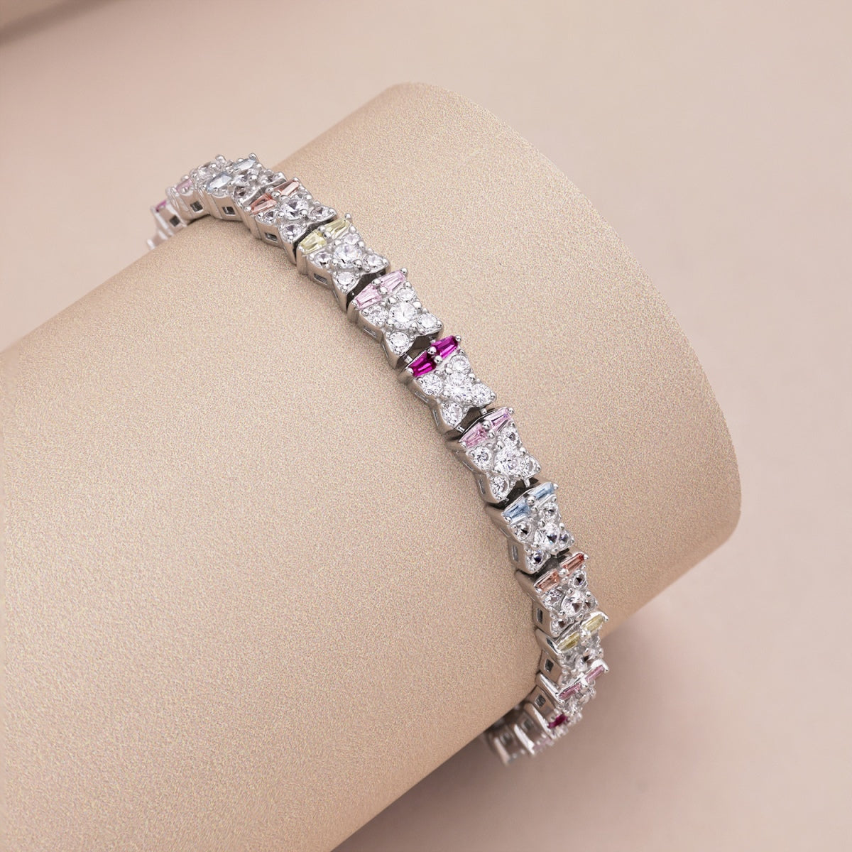 [AURORA] Einzigartiges buntes Armband in Blumenform für den Alltag