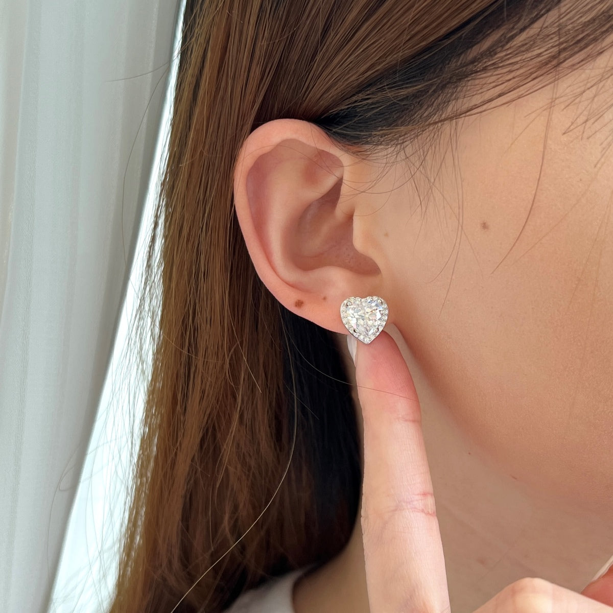 [Aurora]Sparkling Heart Shape Lover Earrings