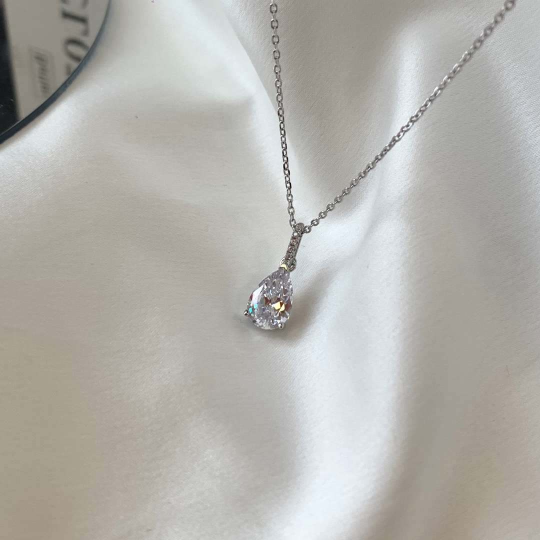 [Aurora]Delicate Water Drop Shape Fashion Necklace