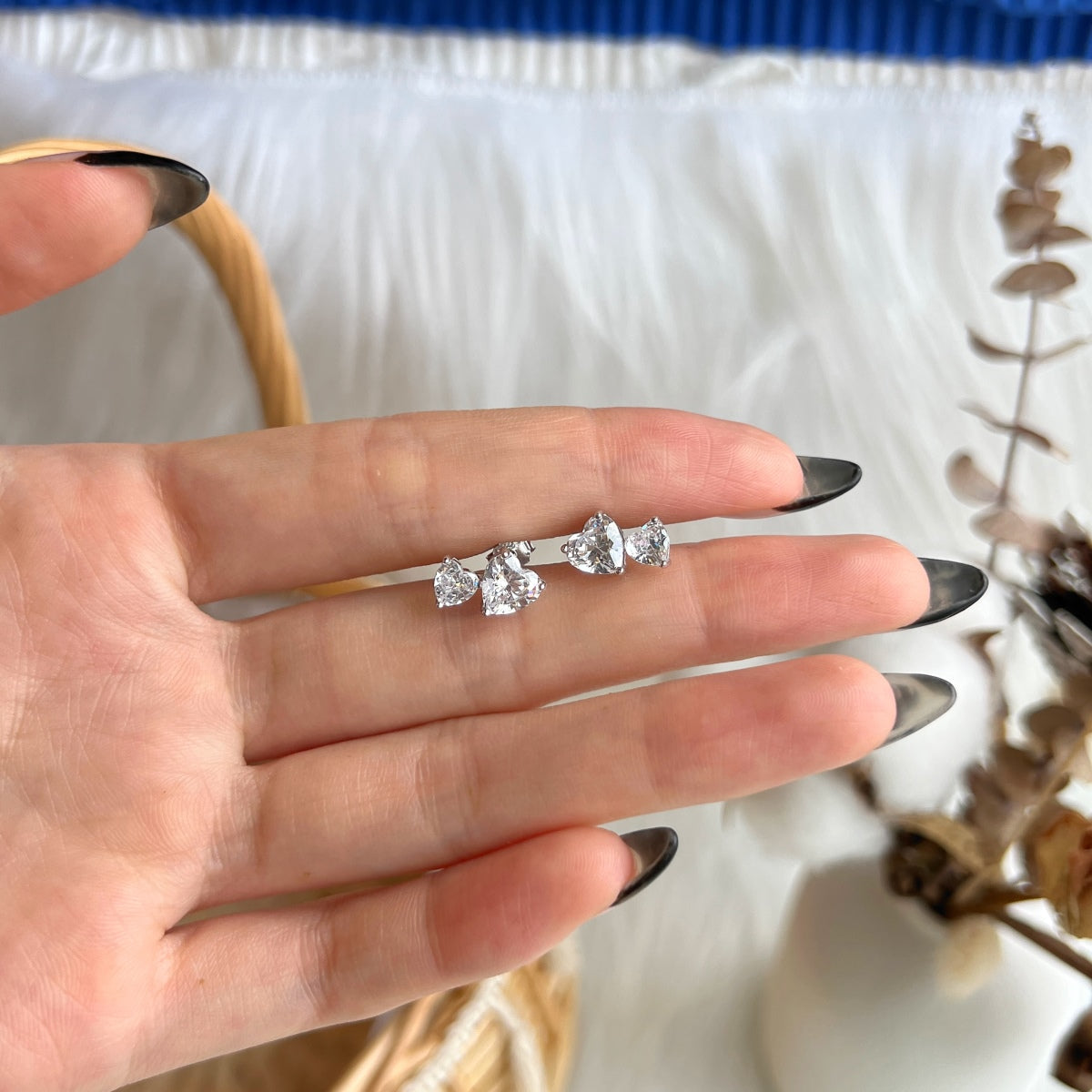 [Aurora]Double Heart-Shape Classic Princess Style Earrings