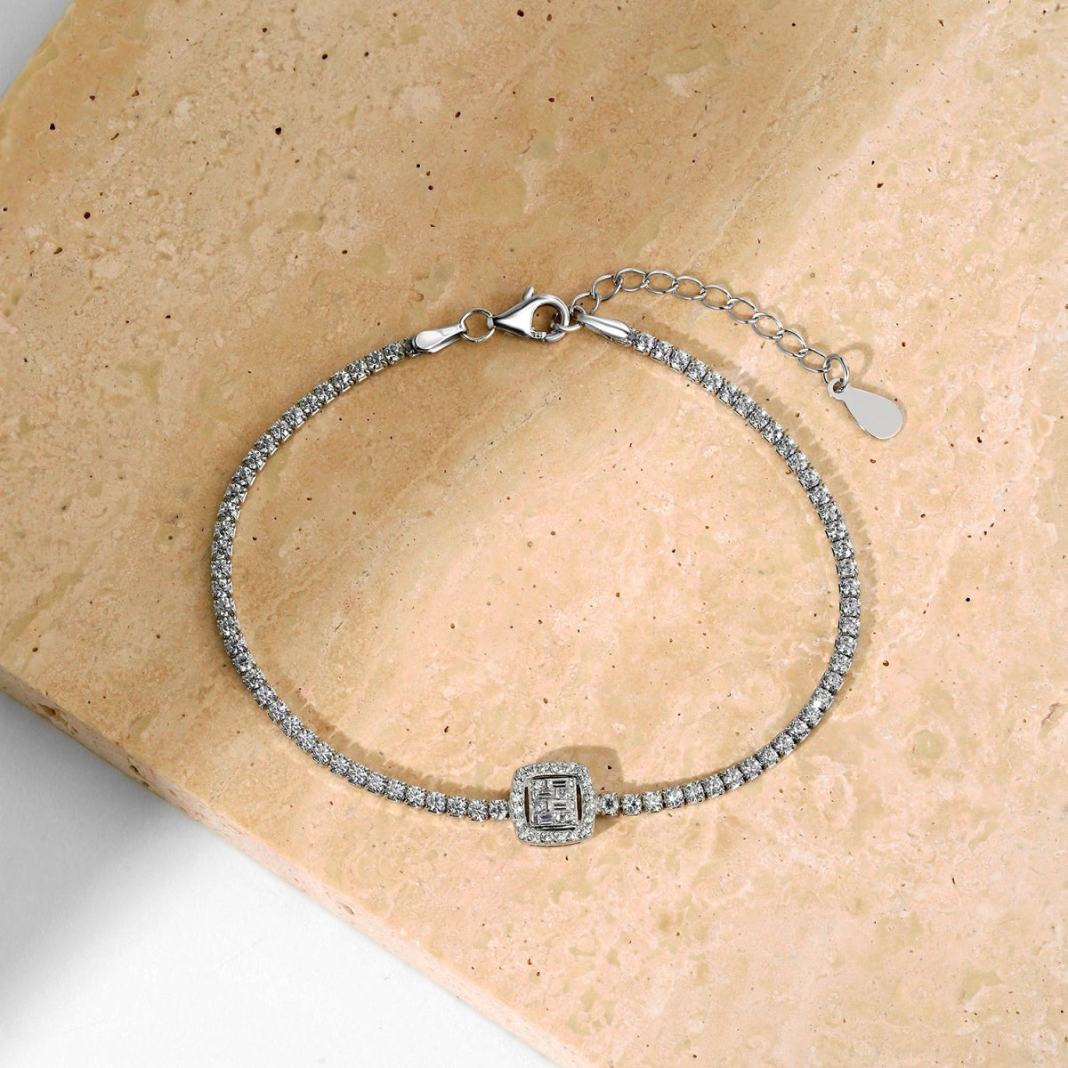 [AURORA]Luxuriöses schillerndes Bankettarmband in quadratischer Form