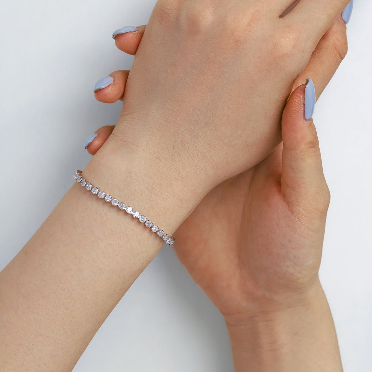 [AURORA] Verziertes funkelndes Armband im Rundschliff