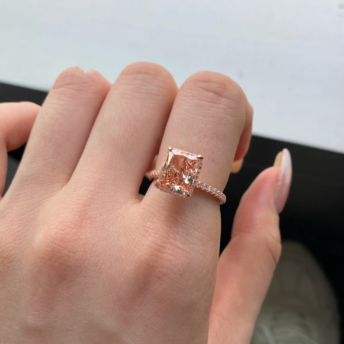 [Aurora]4.0 Carat Luxurious Engagement Ring