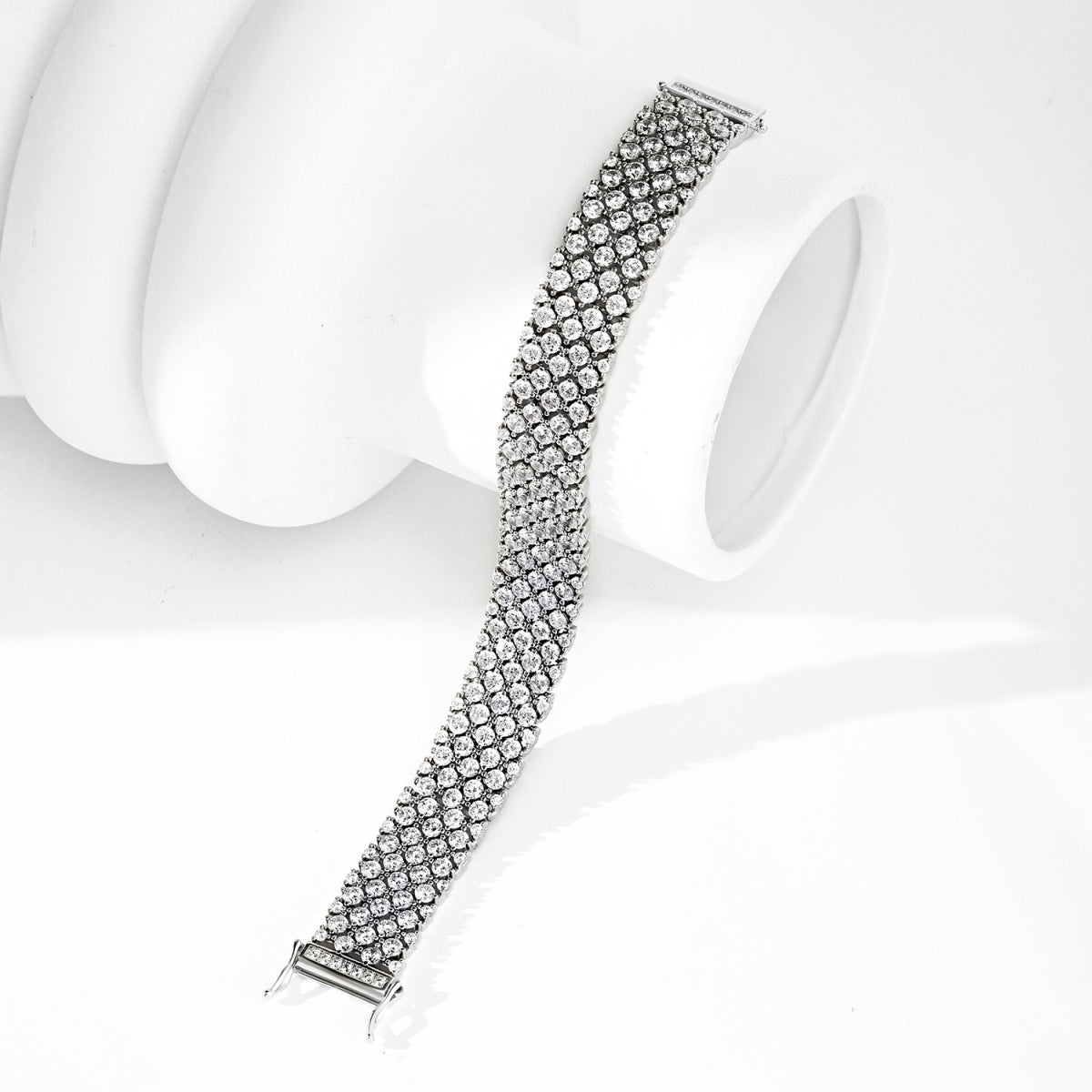 [AURORA] Verziertes, elegantes Party-Armband im Rundschliff
