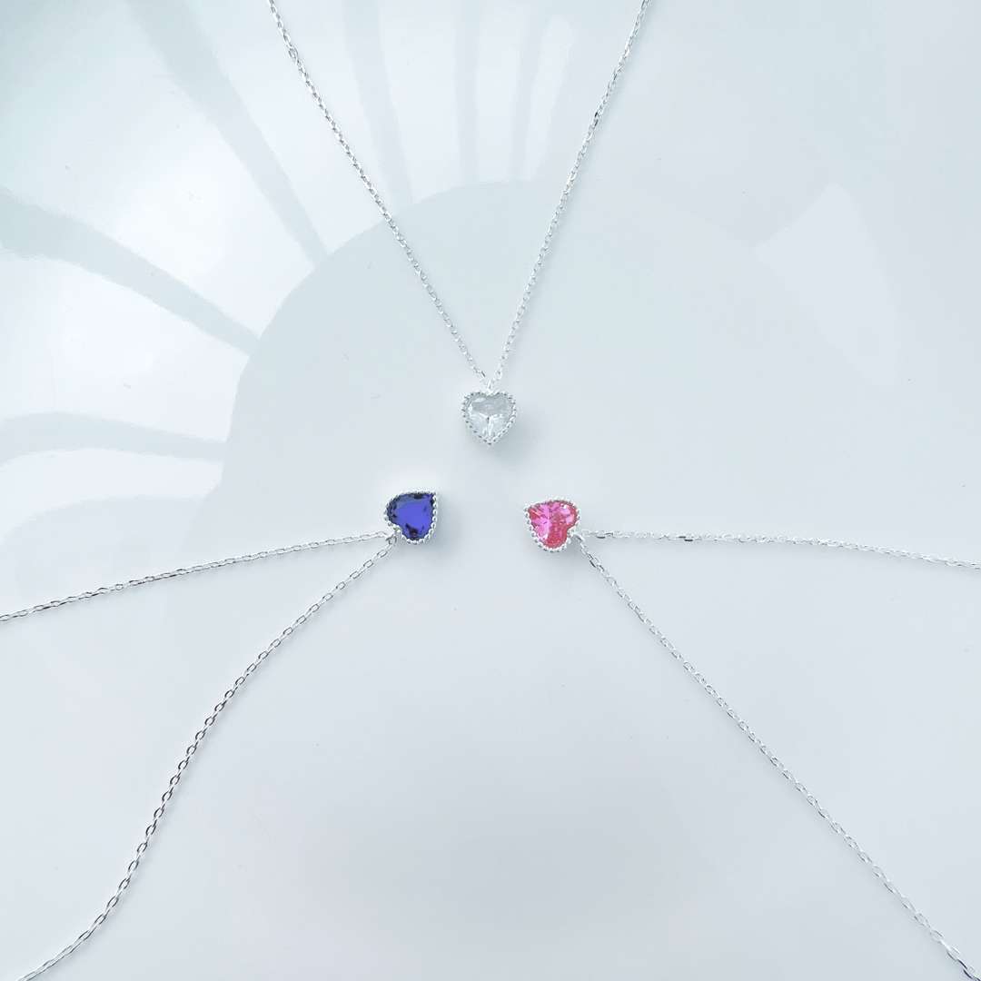 [Aurora]Ornate Heart Shape Necklace