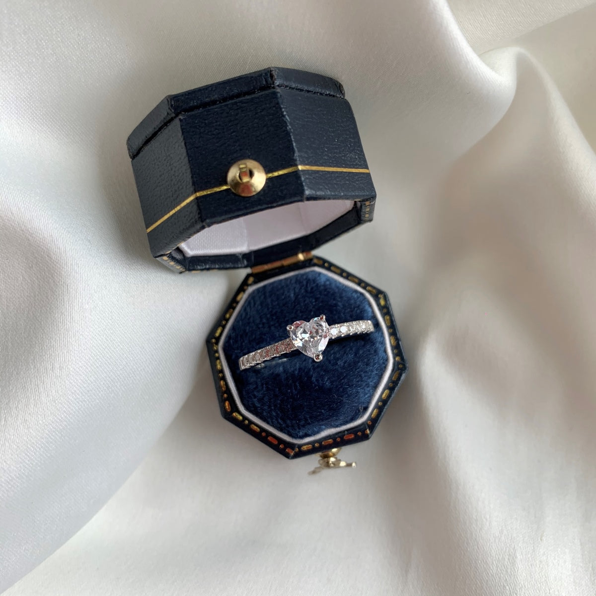 [AURORA]0.5 Carat CaratEternity Charming Heart Shape Lover Ring