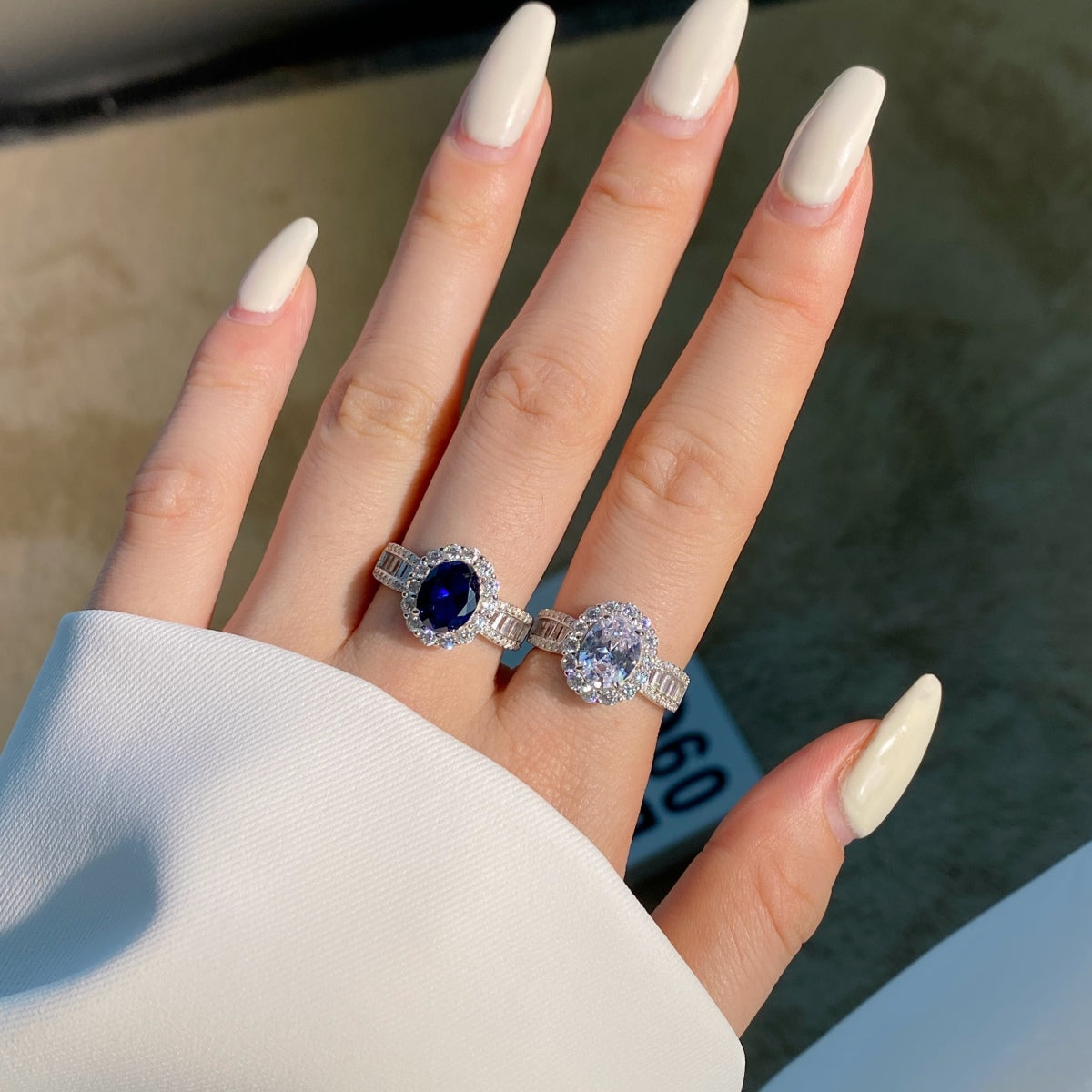 [Aurora]1.5 Carat Dazzling Charming Oval Cut Banquet Ring