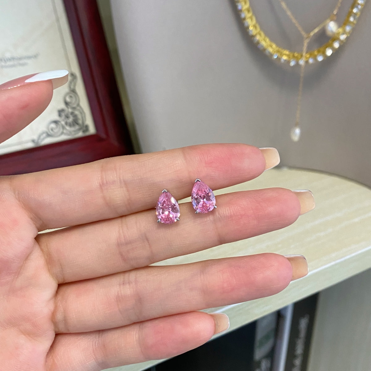 [Aurora]Ornate Water Drop Shape Earrings