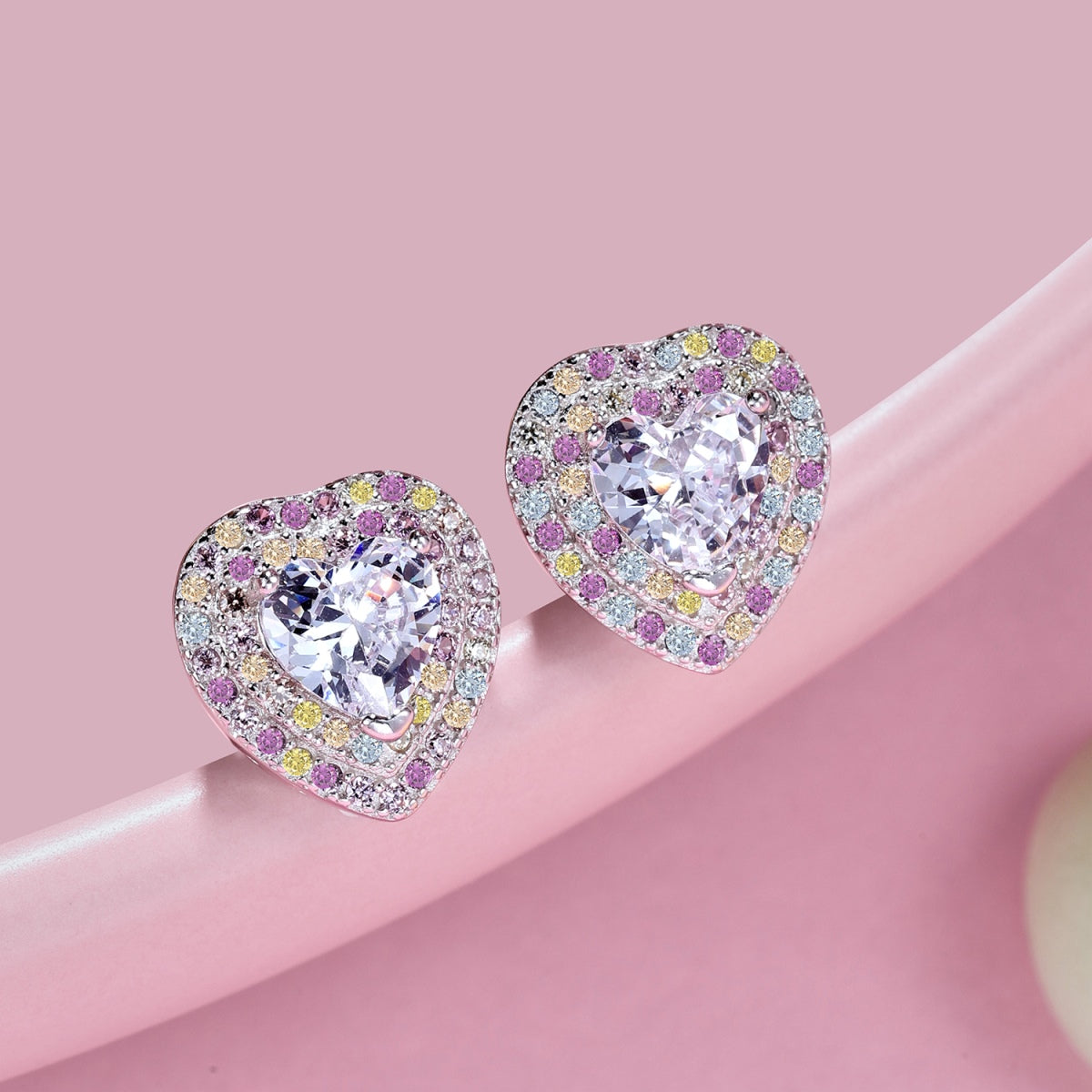 [Aurora]Dazzling Heart Shape Lover Earrings