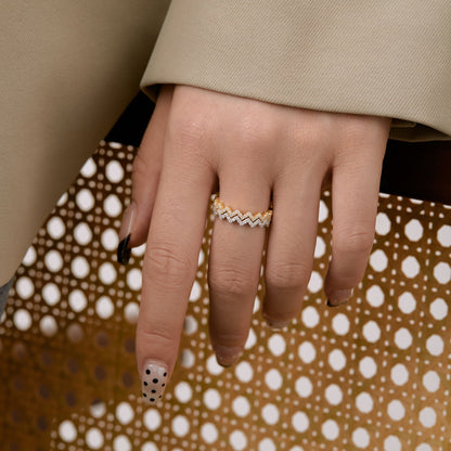 [Aurora]Delicate Enchanting Wave Shape Daily Ring