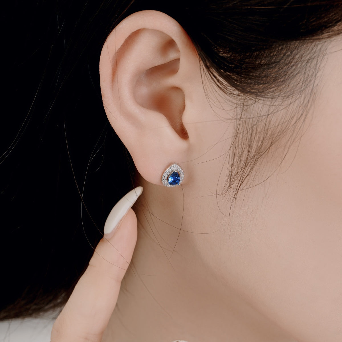 [Aurora]Luxurious Water Drop Shape Earrings