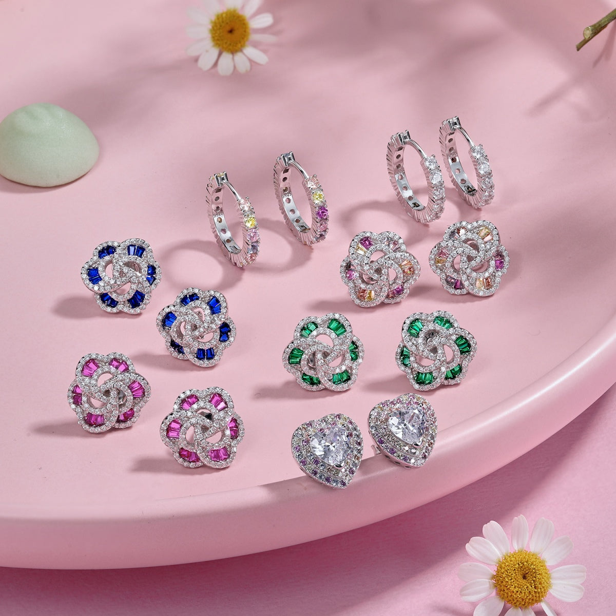 [Aurora]Exquisite Flower Shape Daily Earrings