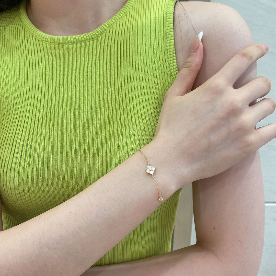 [Aurora]Delicate Four Leaf Clover Bracelet