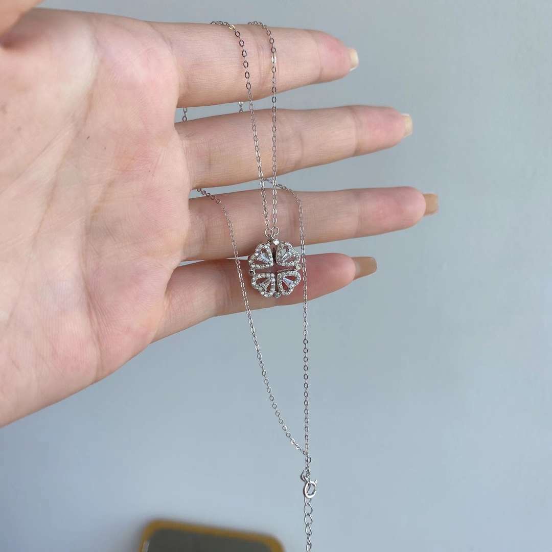 [Aurora]Ornate Heart Cut Flower Shape Necklace