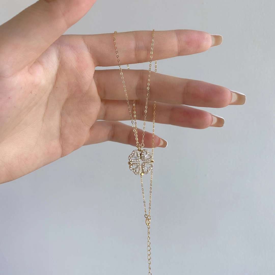 [Aurora]Ornate Heart Cut Flower Shape Necklace