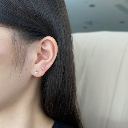 [Aurora]Sparkling Heart Shaped Simple Earrings
