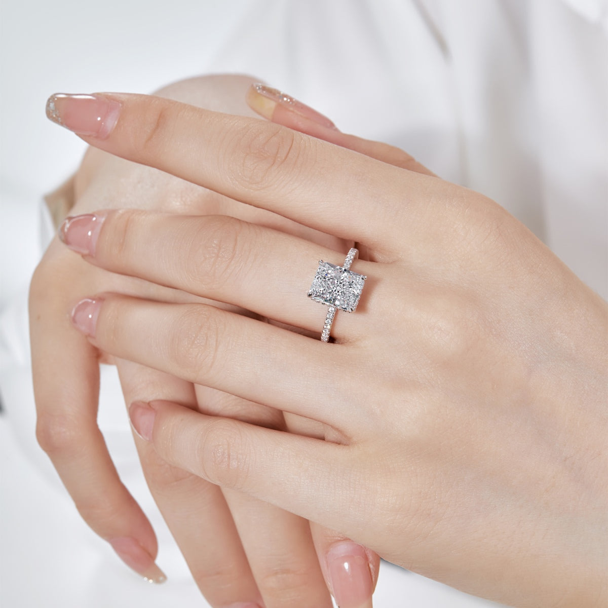 [Aurora]4.0 Carat Luxurious Engagement Ring