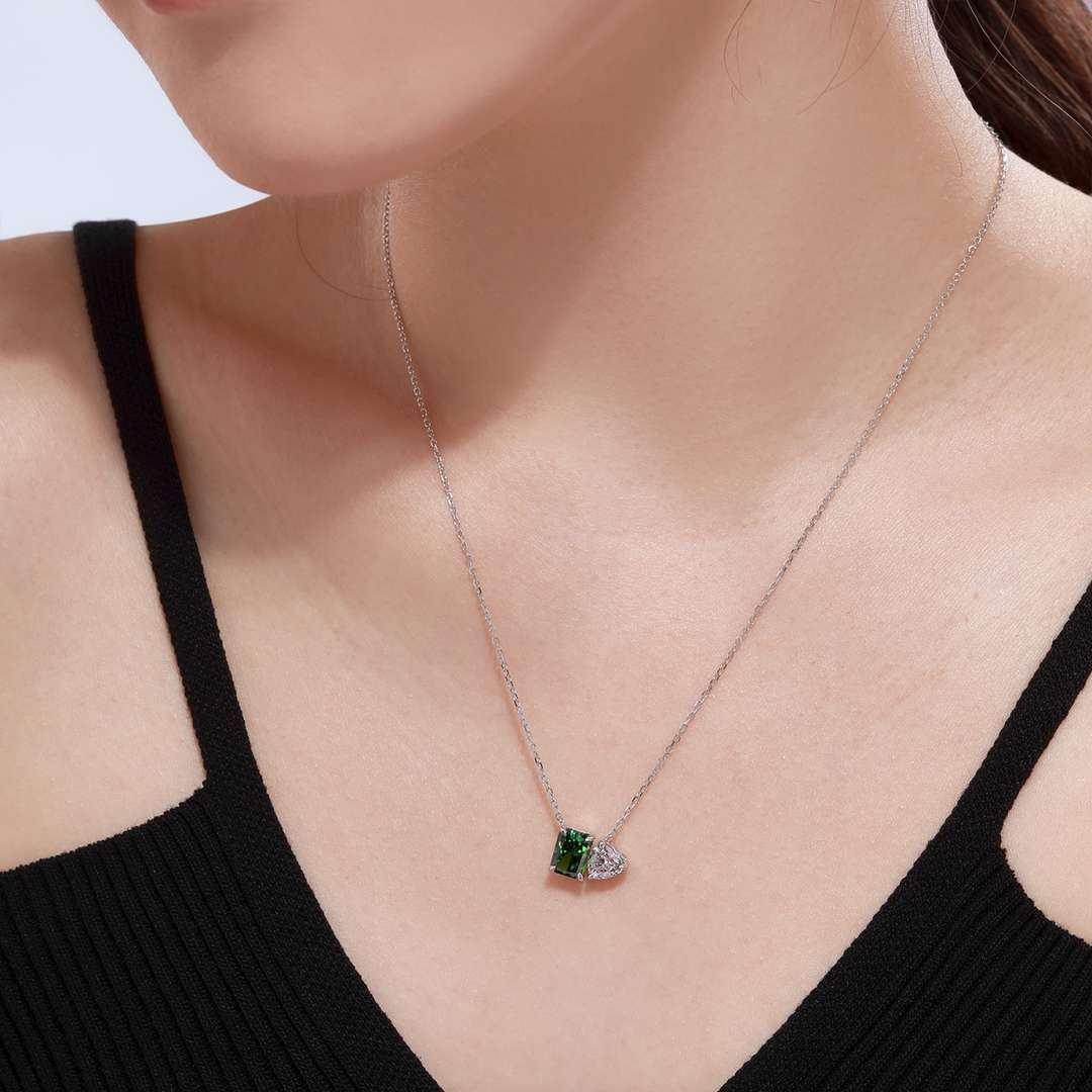 [Aurora]Dazzling Square & Heart Shape Necklace