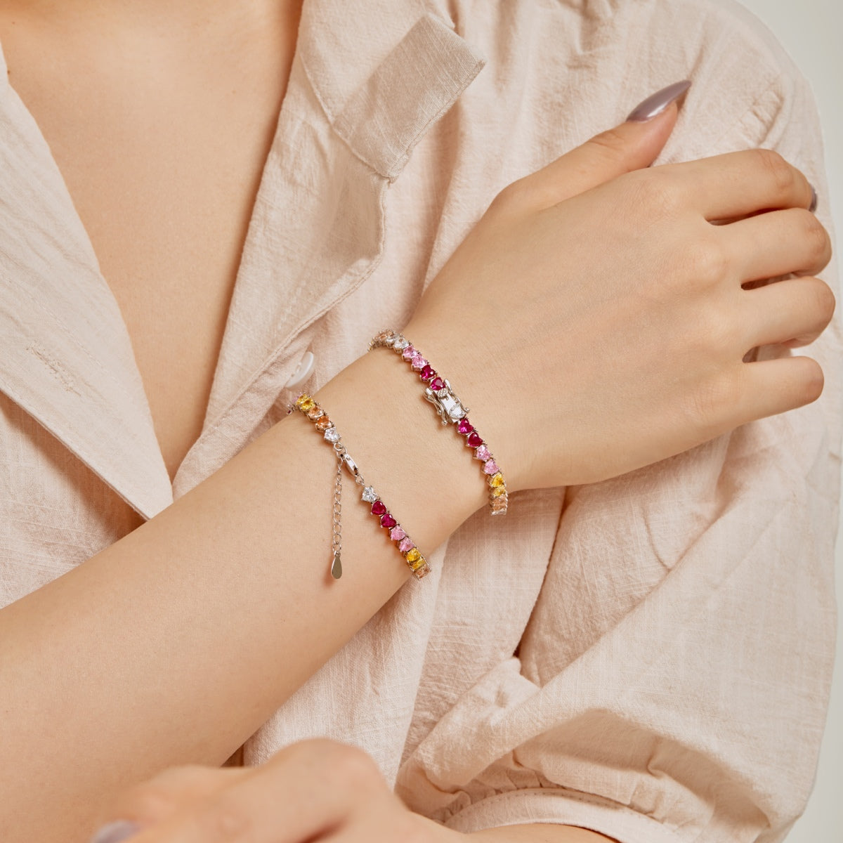 [AURORA]Luxuriöses buntes romantisches Herzform-Liebhaberarmband